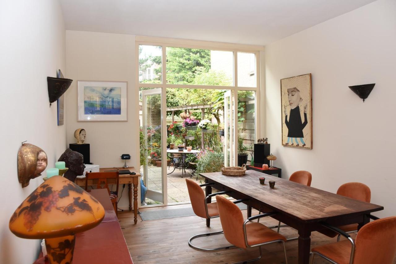 Bed & Breakfast Leonie デン・ハーグ エクステリア 写真