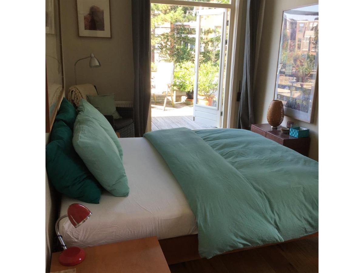 Bed & Breakfast Leonie デン・ハーグ エクステリア 写真